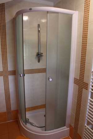 Kúpeľňa "B" / Bathroom "B"